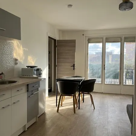 Proches Cdg Le Bourget Dans Maison Francilienne Typique Apartment