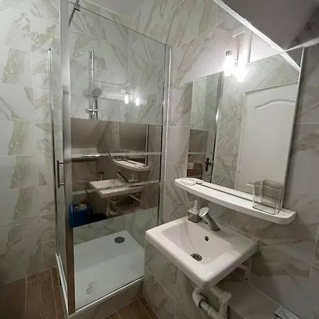 Proches Cdg Le Bourget Dans Maison Francilienne Typique * Le Blanc-Mesnil